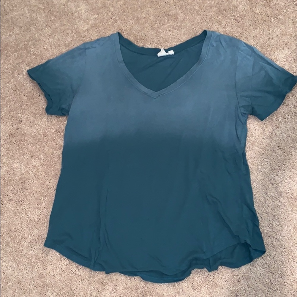 Tee shirt